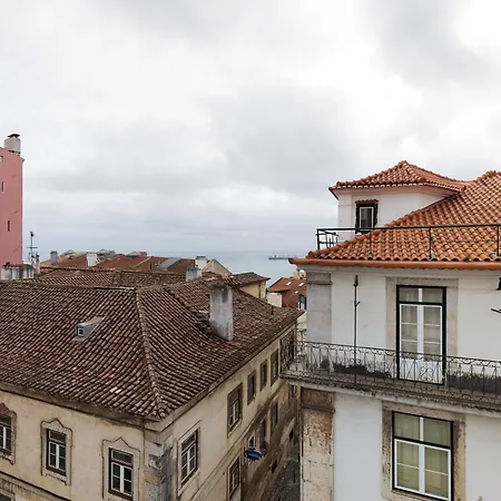 Com Vista Rio * Lissabon